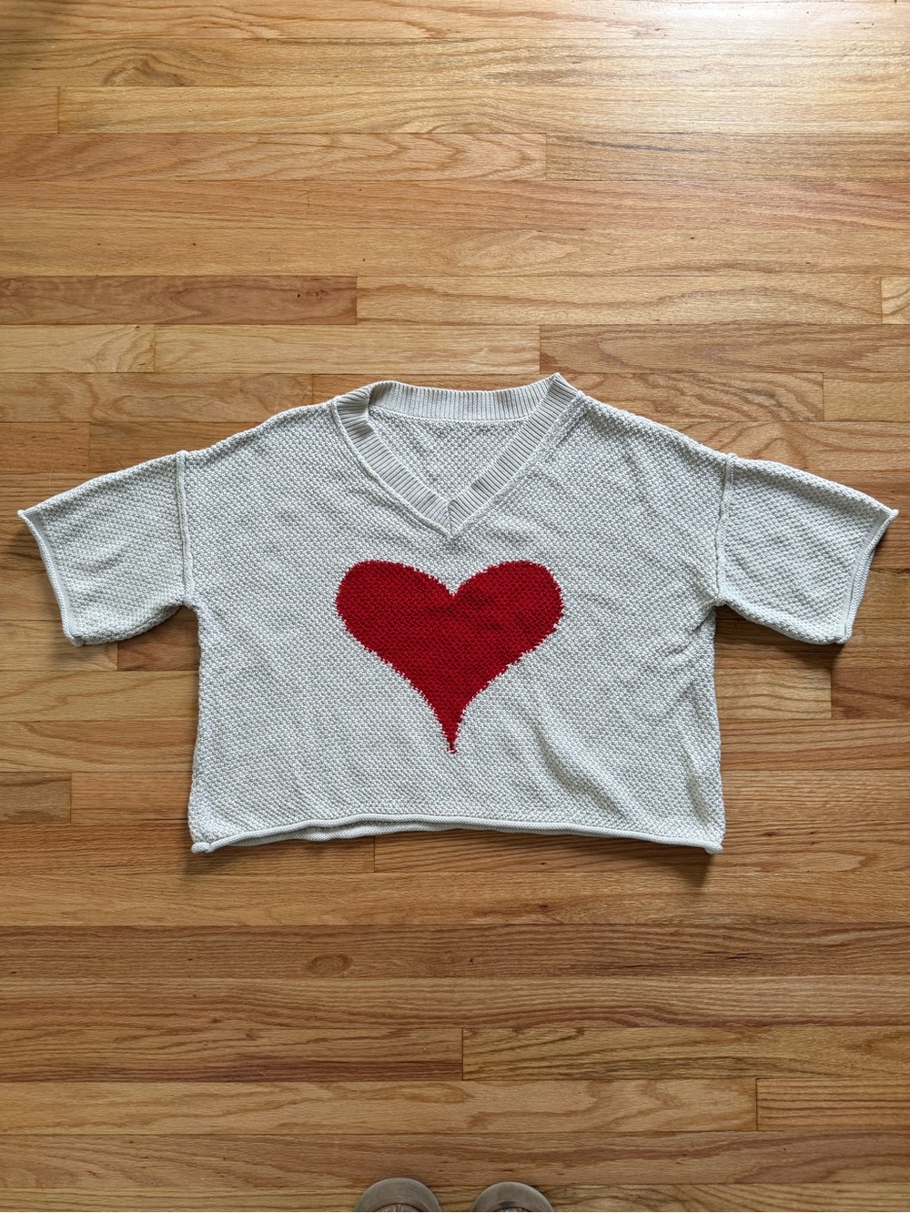 Short-Sleeve Knit Sweater with Red Heart
